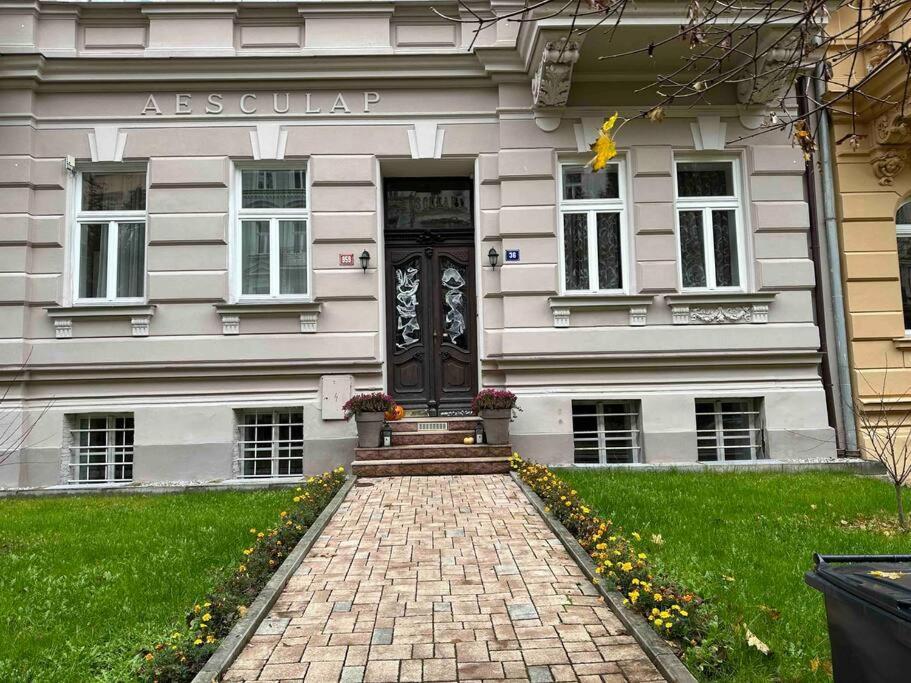 Apartment Sadova Karlovy Vary Exteriér fotografie